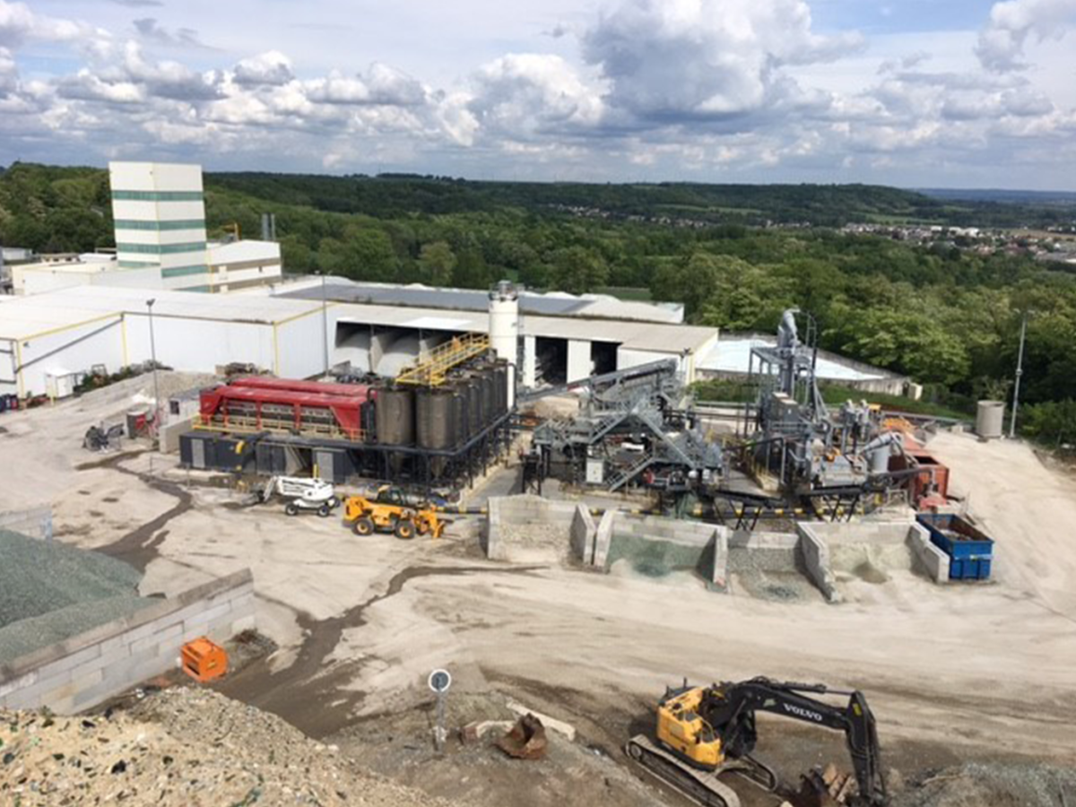 Réhabilitation d’un ancien stock de rebuts de fabrication (250.000 m3) pour mise en conformité ISDI